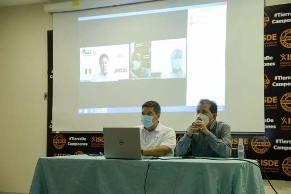 Antonio Lozano Pineda, presidente de la FMAA, se enlazó con jueces de todo Sinaloa.