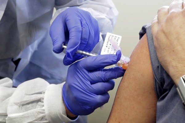 OMS ve factible tener vacuna contra Covid-19 a principios del 2021