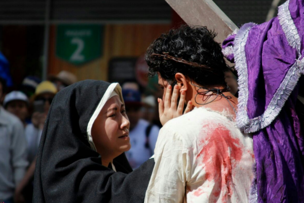 Invitan este viernes a Viacrucis; iniciará en Catedral
