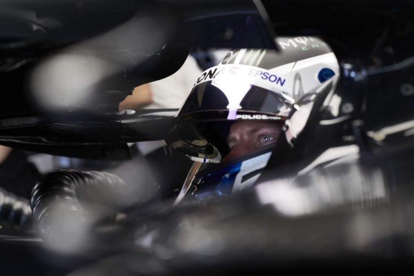 Valtteri Bottas se lleva el GP de Rusia y Hamilton no logra igualar a Schumacher. 'Checo' termina en cuarto