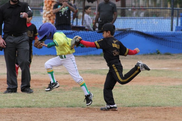 Tostaditas Kaali supera por una carrera de diferencia a Dodgers, en la Liga Infantil y Juvenil del Muralla