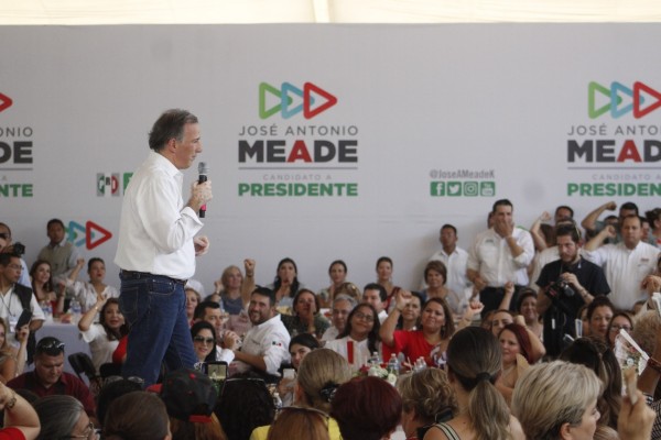 Promete Meade en Culiacán $1,200 a madres solteras