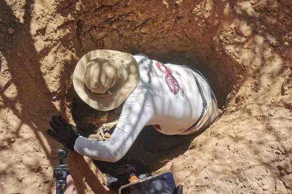 $!Madres Buscadoras de Sonora localizan al menos seis cuerpos en el norte de Hermosillo