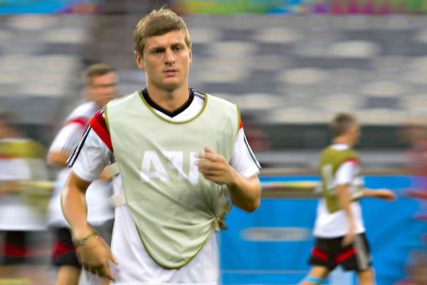 Toni Kroos renueva contrato con Real Madrid hasta 2022