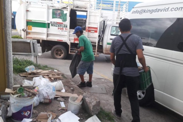 Con problemas de recolección de basura en Mazatlán