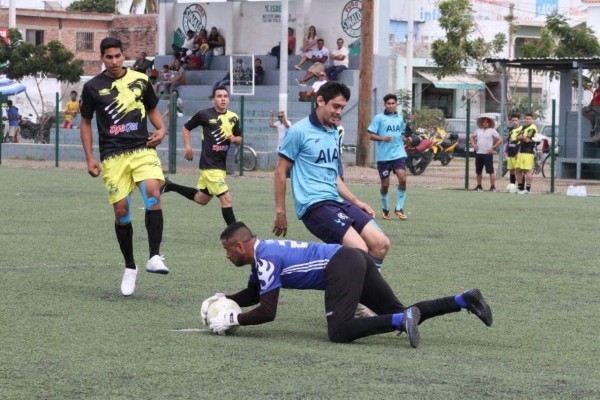 Liga de Futbol de Primera Fuerza está lista para reanudar cuando sea posible