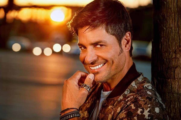 Chayanne, a un pasito de Mazatlán