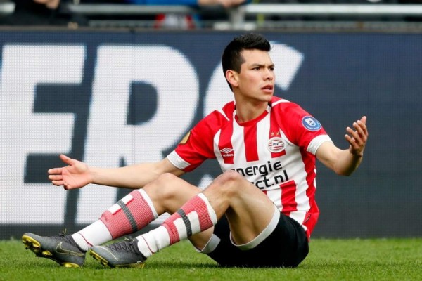 Con Chucky en la cancha, PSV golea y quita el liderato al Ajax