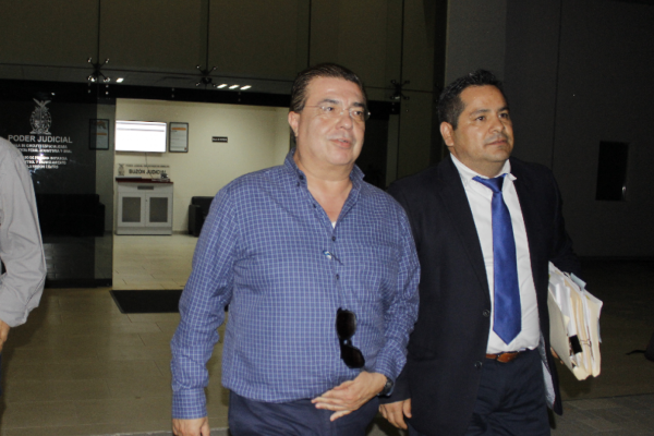Ernesto Echeverría tiene que pagar $480 millones para reparar daño a las finanzas públicas