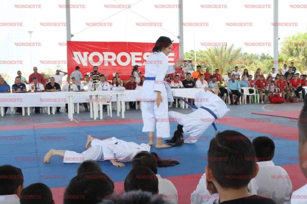 ¡Que empiece el combate en la Copa Regional Noroeste de Karate Do!