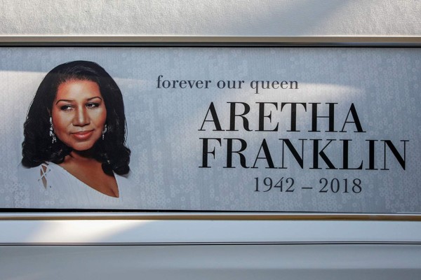 Familia de Aretha Franklin critica a pastor que ofició funeral por comentarios ofensivos