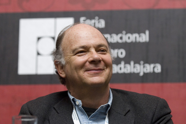 Celebra Enrique Krauze el Premio al Mérito Editorial