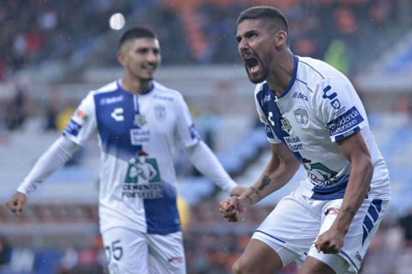 Pachuca golea 6-2 al Necaxa y se mete en zona de liguilla
