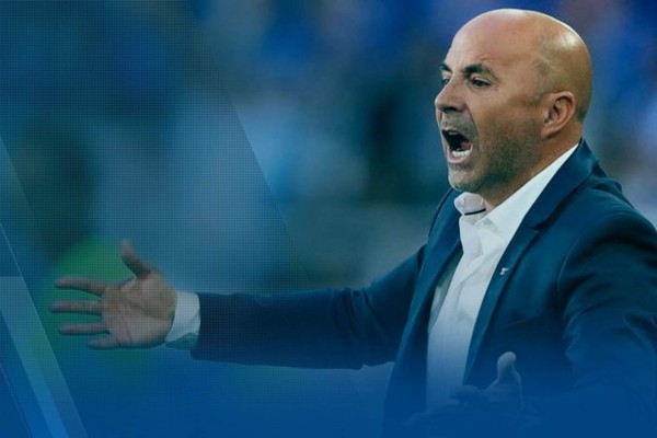 Jorge Sampaoli fue cuestionado por el accionar de la Albiceleste.
