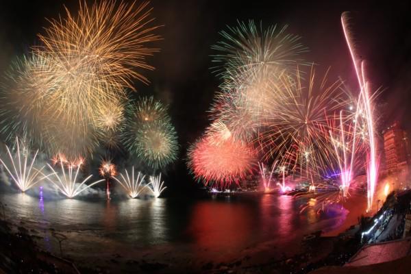 Mantienen trabajos del Carnaval de Mazatlán; Mal Humor y Combate Naval, a la Avenida del Mar