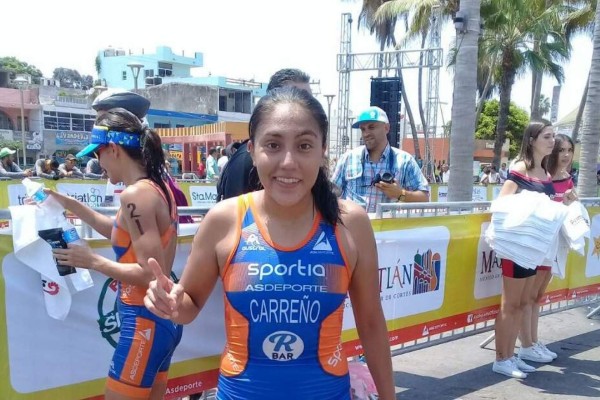 La victoria femenil del Gran Triatlón Pacífico 2018 se va hasta Oaxaca