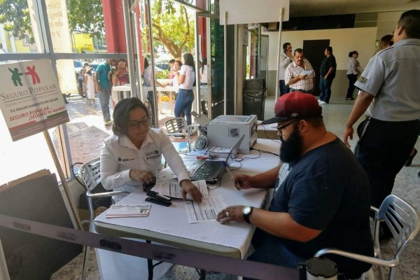 Abren módulo informativo del Seguro Popular en Mazatlán