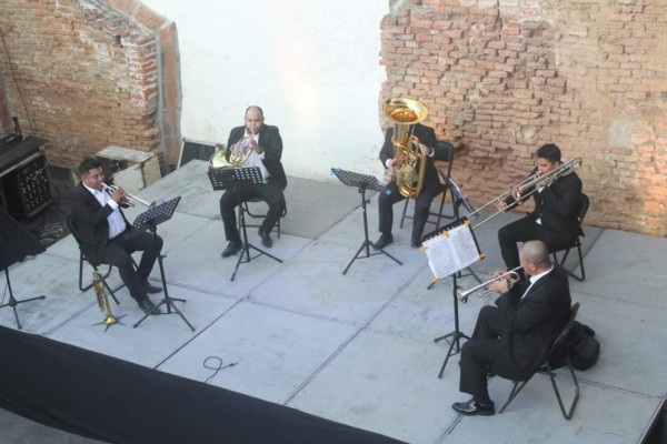Brilla Culiacán Brass Quinteto de Metales en La Casona de La Machado, en Mazatlán