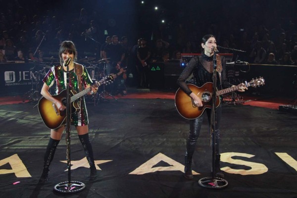 Hanna y Ashley regalan una noche inolvidable en su nueva visita a Culiacán.