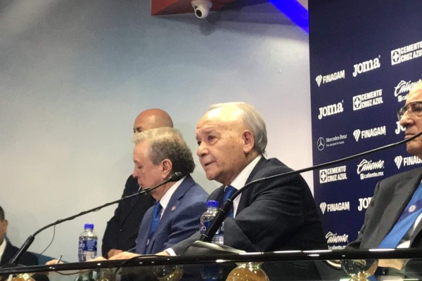 Billy Álvarez anuncia que el nuevo Director Deportivo del Cruz Azul llegará después de los refuerzos