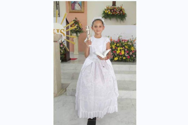 Jackeline Rojas Maya cumple con el cuarto sacramento