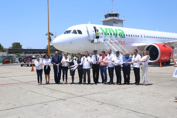Con vuelo lleno inauguran ruta Tijuana-Mazatlán de Viva Aerobús