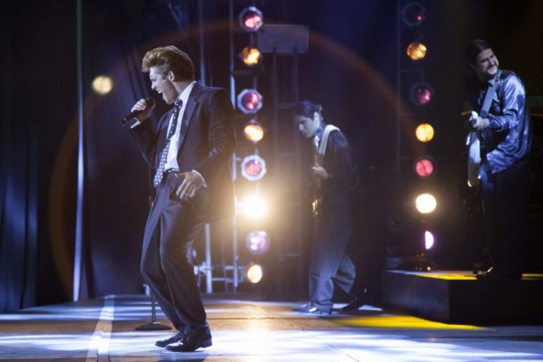 ¿Vas al corriente con Luis Miguel La Serie? Entonces puedes leer esto