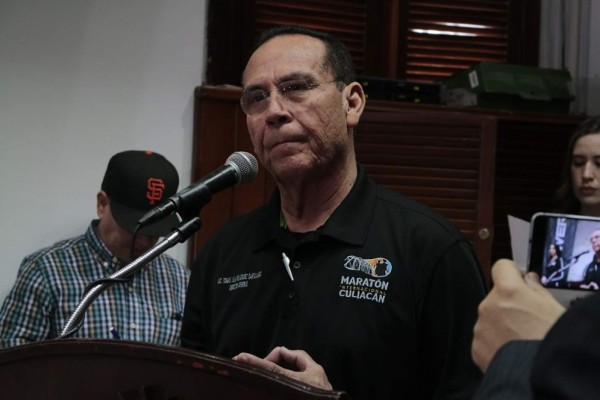 Tomás Villavelázquez, director del Maratón de Culiacán, dio los pormenores del evento.