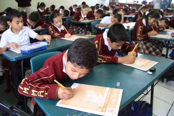 Este lunes 3 de enero del 2022 regresaron a las aulas 596 mil estudiantes de Sinaloa.