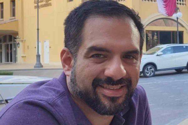 Juez en Qatar niega libertad bajo fianza a mexicano preso por su orientación sexual