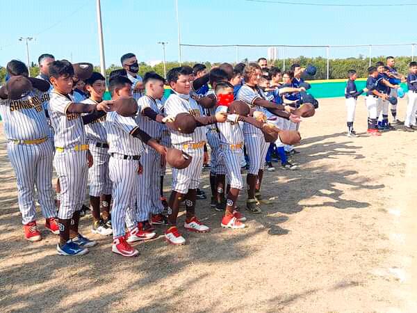 Se canta el playball en la Quintero Castañeda