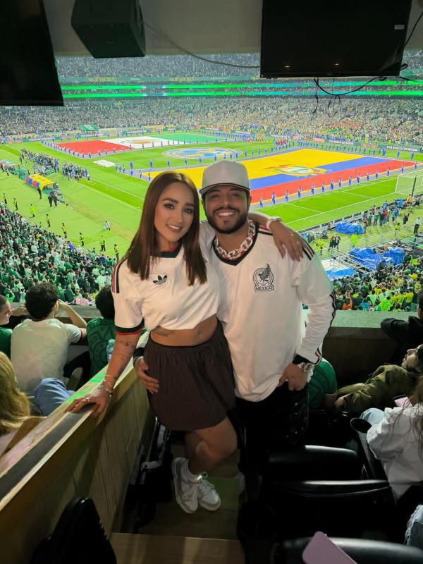 $!Eduin Caz y su esposa Daisy Anahy.