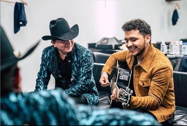 Christian Nodal estrena tema musical con los Plebes del Rancho y los memes no se hacen esperar