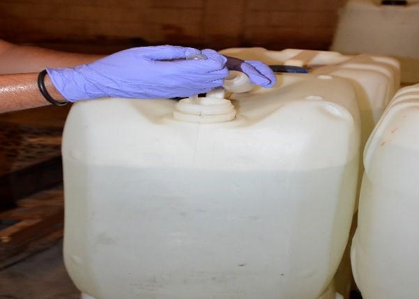 $!Destruye FGR en Culiacán 40 mil litros y más de 11 toneladas de narcóticos y precursores químicos