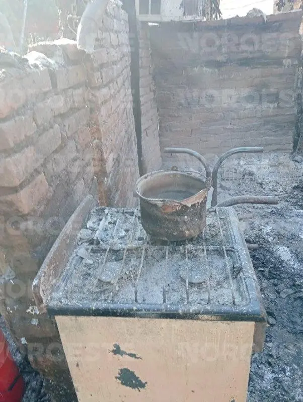 $!Familia pierde patrimonio tras enfrentamiento armado en Escuinapa