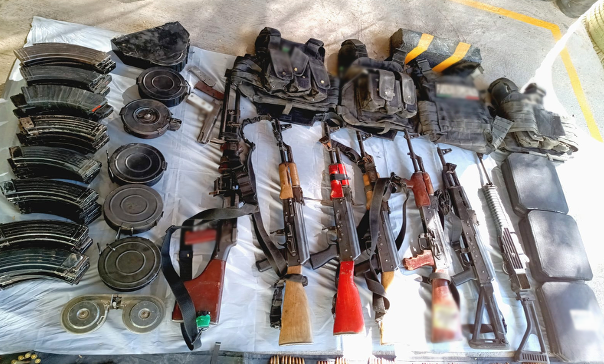 $!Aseguran armas y explosivos en Culiacán y Badiraguato tras operativos federales