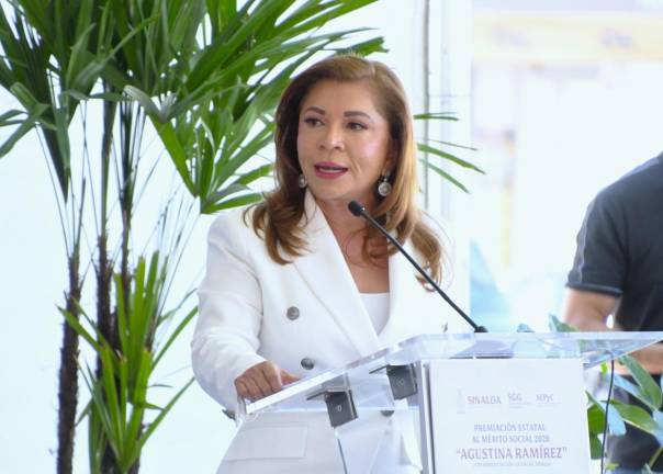 Estudiantes de nivel básico regresaron a clases presenciales en Villa Juárez, Navolato, señaló Gloria Himelda Félix Niebla.