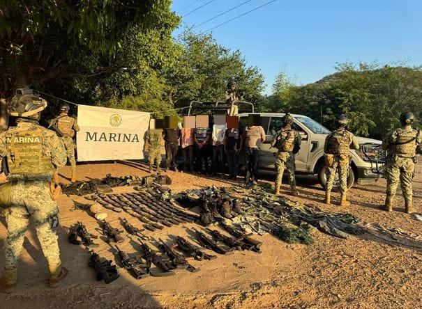 Detiene la Secretaría de Marina a siete personas con arsenal en la zona de Concordia