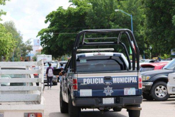 Regidor critica la falta de elementos en la Policía Municipal de Culiacán, lo cual quedó de manifiesto durante los hechos violentos del 5 de enero.