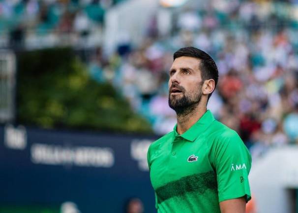 Novak Djokovic pierde la final ante Jakub Mensik en dos sets.