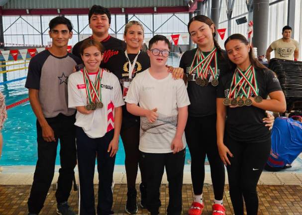 Capturan mazatlecos 13 medallas en el Circuito Mexicano de Paranatación
