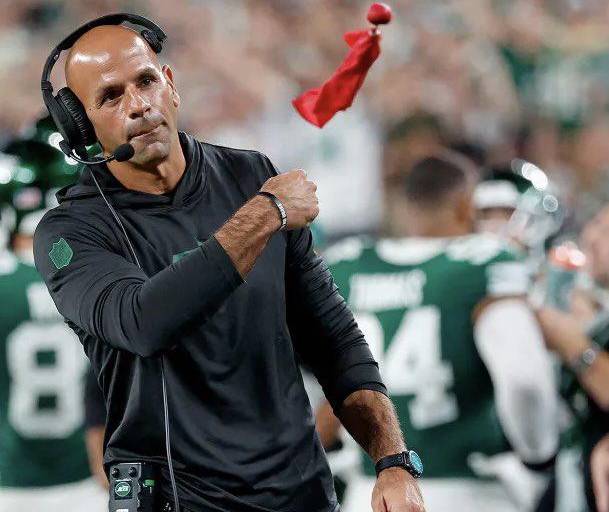 Jets despide al entrenador Robert Saleh tras inicio irregular