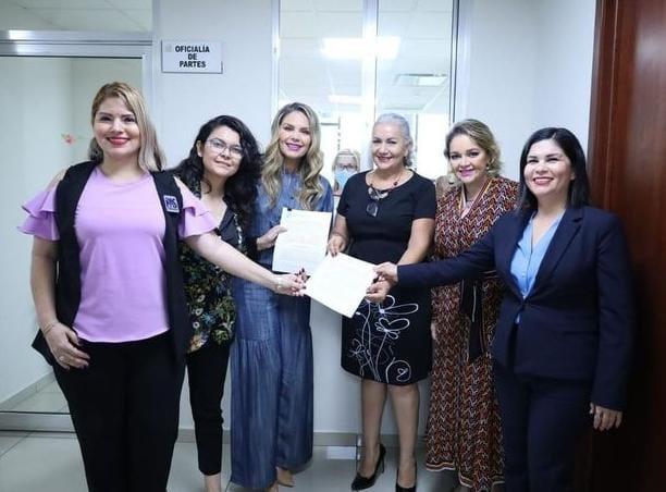 $!Es Ley en Sinaloa: establecen sanciones a quien discrimine a población LGBTTTIQ+