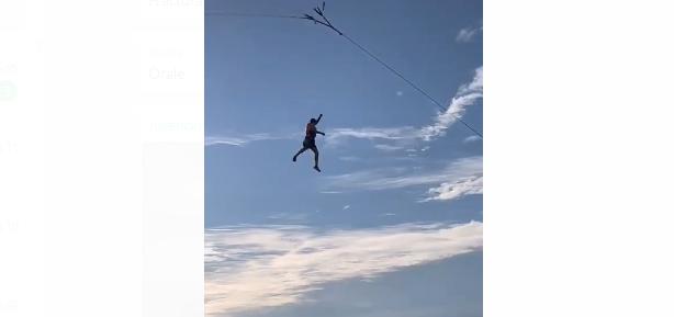 Turista que viajaba en parachute cae en playa de Mazatlán cuando empezaba a tomar vuelo