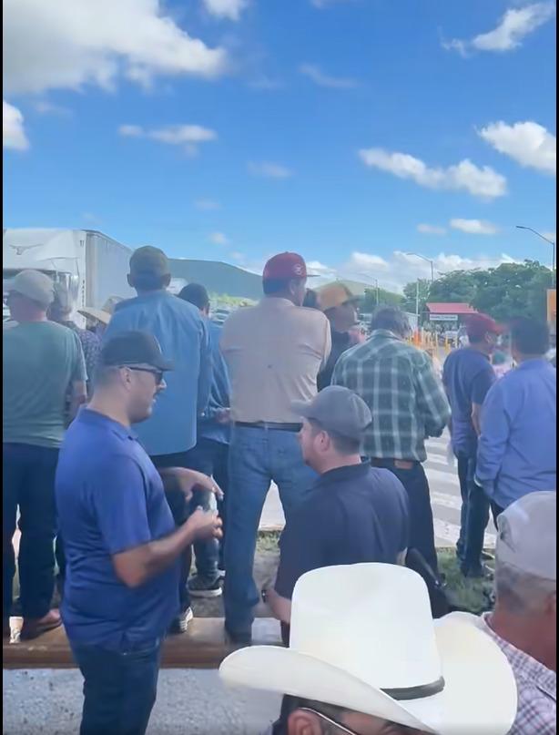 $!Con sobrevuelos por encima de la caseta de San Miguel, Asociación de Pilotos se une a Paro Nacional