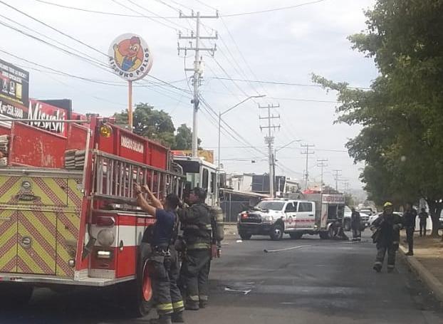 Desalojan a comensales de restaurante por conato de incendio en Culiacán