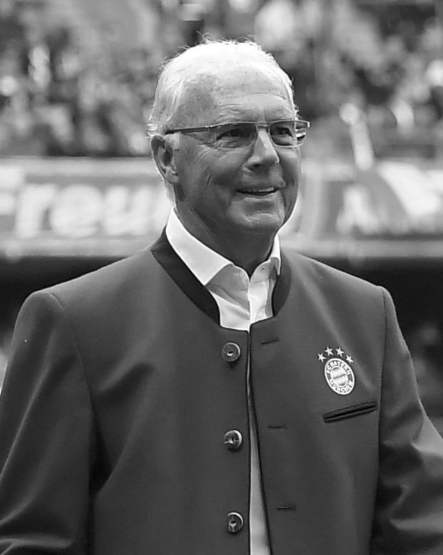 $!Franz Beckenbauer es enterrado cerca de tumba de su hijo