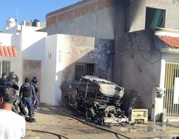 Pulmonía se incendia y afecta vivienda en Mazatlán