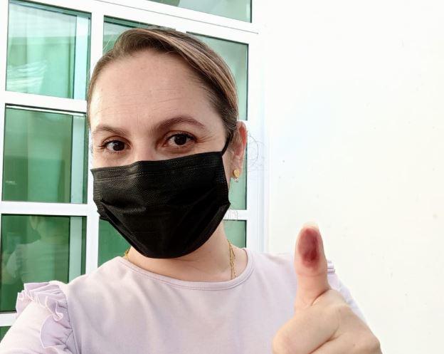 Salen mazatlecos a emitir su voto