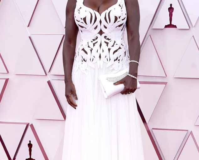 Una lluvia de estrellas y derroche de glamour en la alfombra de los Óscar